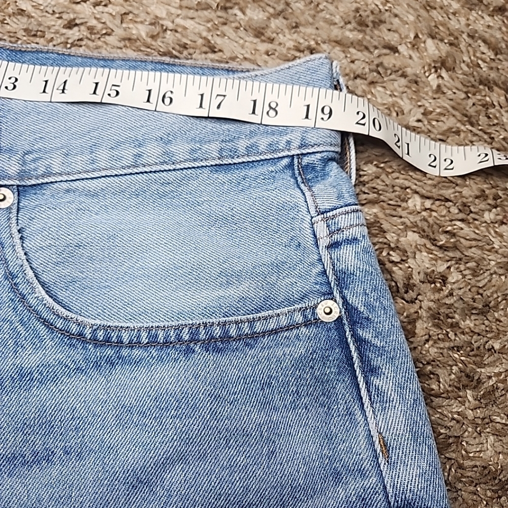 J. Crew Relaxed Denim Short 33 Baxter Wash Cut Off Raw Hem J.Crew Jean - Picture 9 of 11